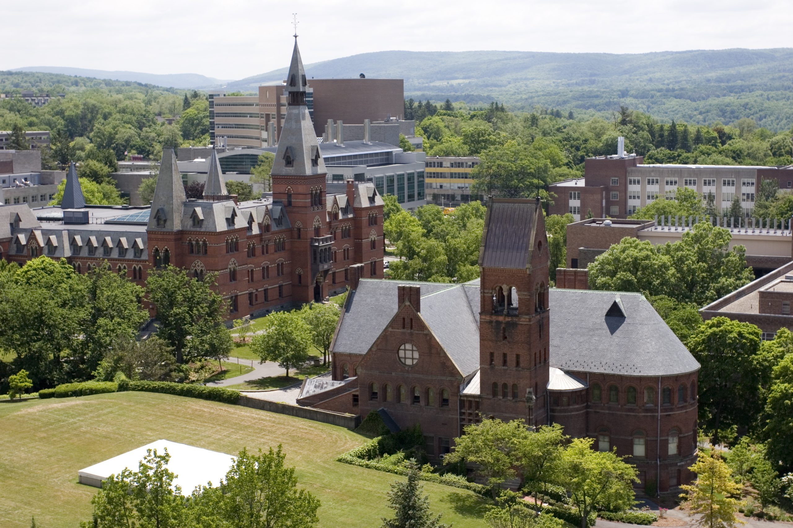 Jewish Student Group at Cornell University Warns Students to ‘Avoid’ Kosher Dining Hall Due to Threats