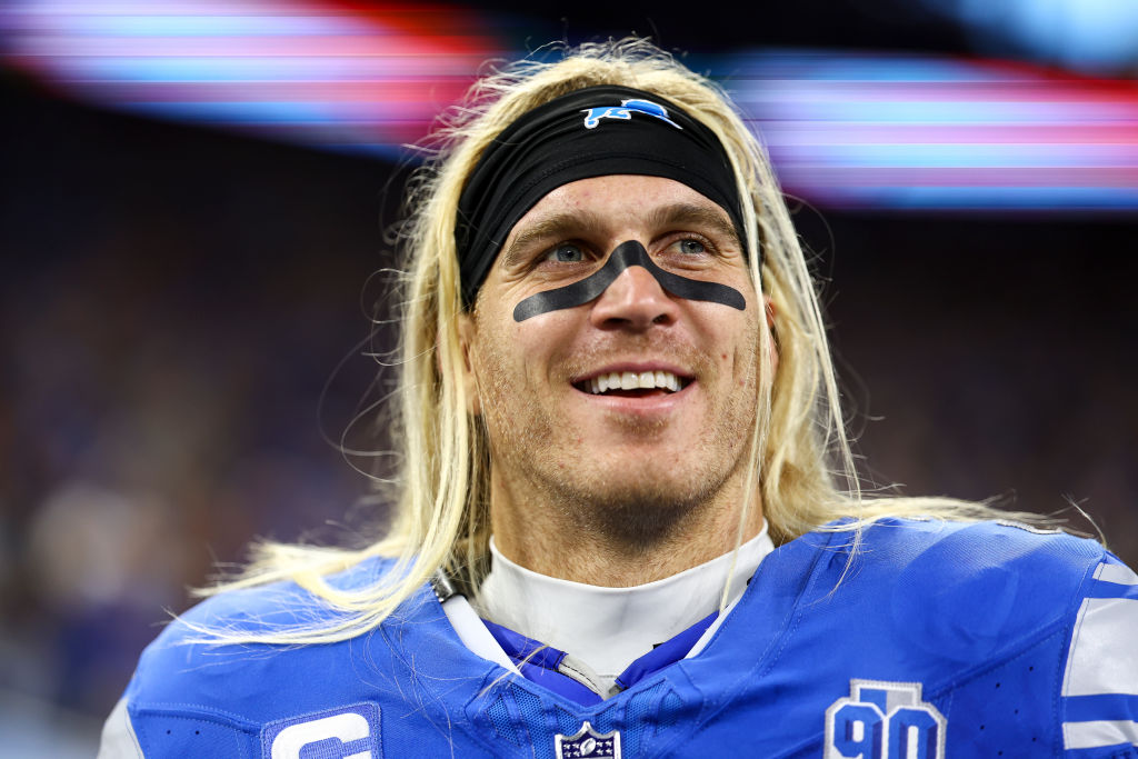 NFL Player Brings Parents Who Were in Israel Amid War With Hamas to Game After Their Return to US