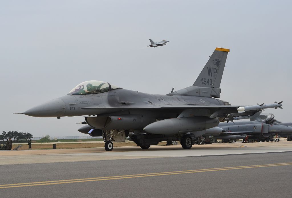 US Strikes Iran-Linked Facilities in Syria, Pentagon Says
