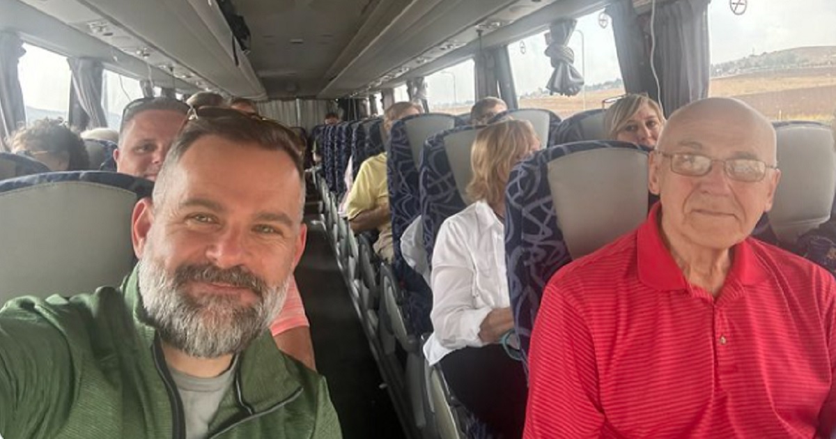Republican Evacuates Americans out of Israel After Flying to War-Torn Zone