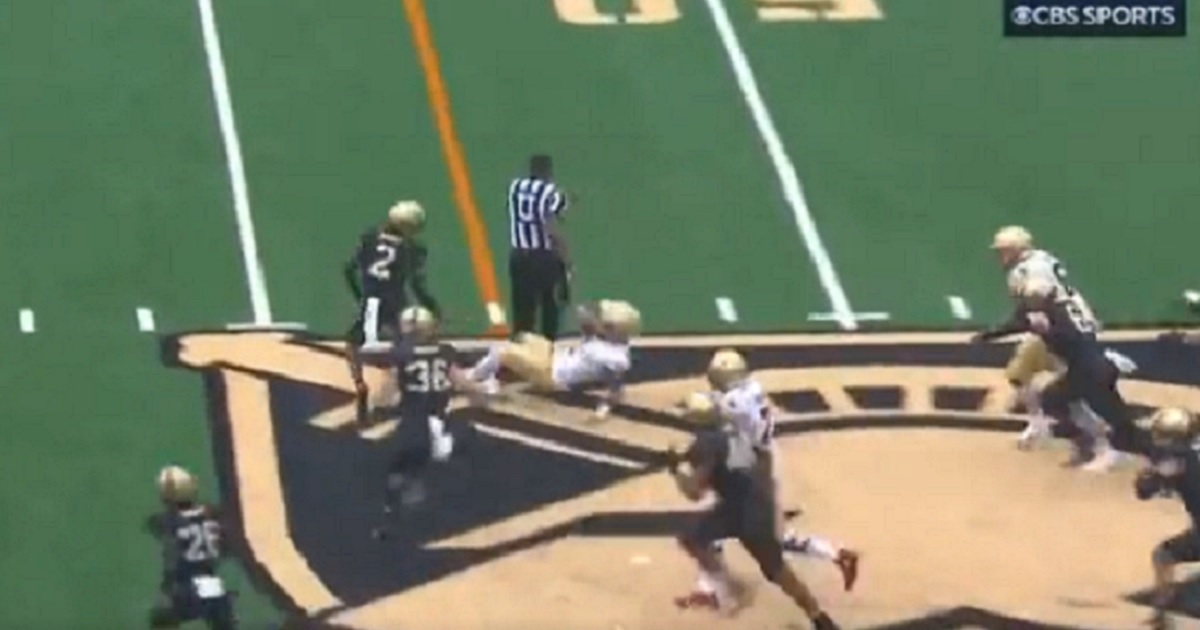 Watch: One of College Football’s Best Hits of the Weekend Came from a Ref