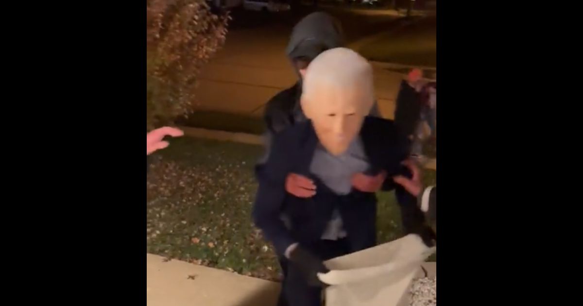 Costume of the Year? Joe Biden Halloween Viral Video Trend Goes Bonkers on the Internet