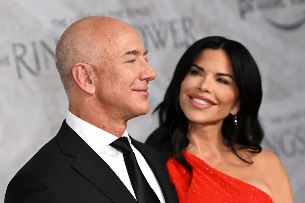 Jeff Bezos’ Fiancé Talks Wedding Plans