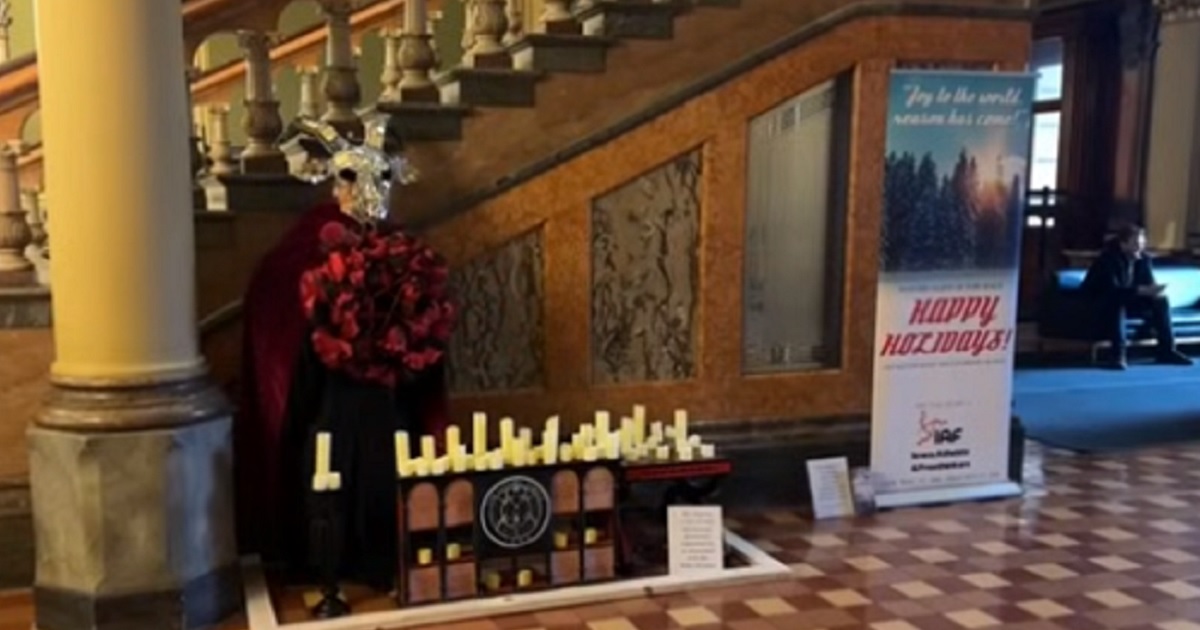 Satanic ‘Holiday’ Display Spotted at Iowa State Capitol Building