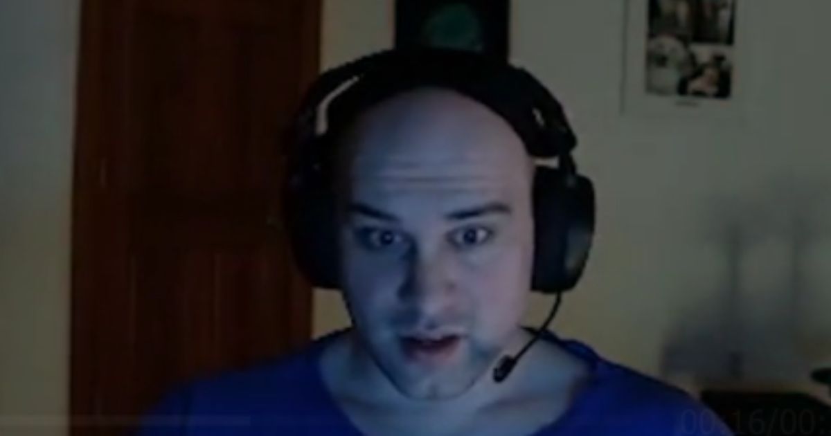‘Highly Toxic’ Streamer Opens In-Game Gift and Finds a Devastating Present