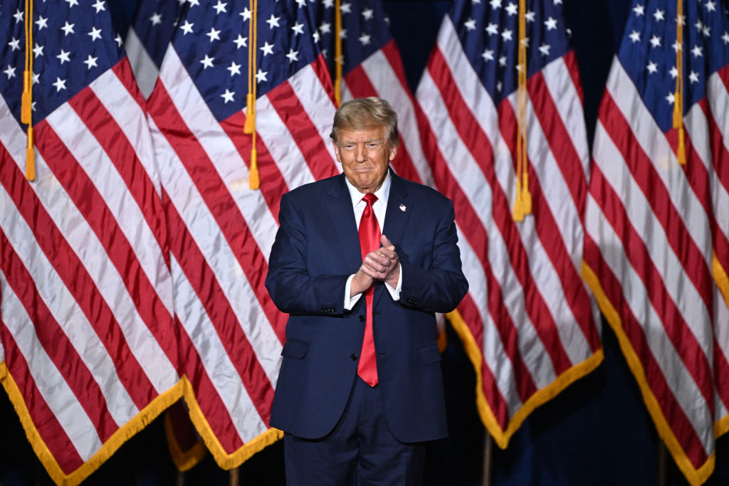 Trump Wins Iowa Caucuses, Promotes Unity in Victory Speech