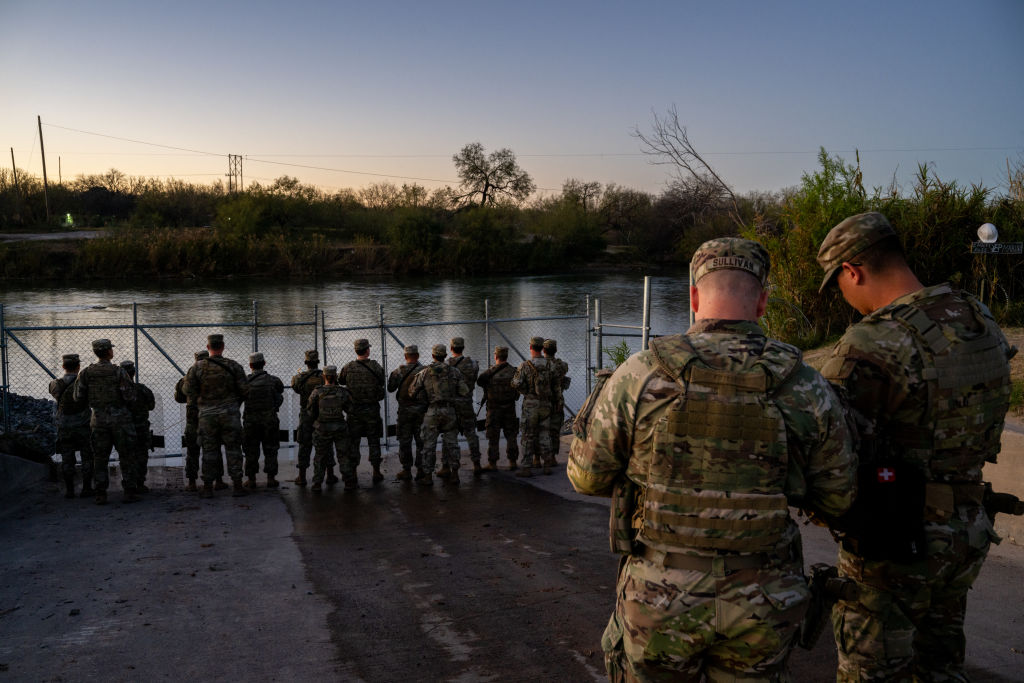 Texas Adds More Security Measures to Park in Refusal to Surrender to Federal Government