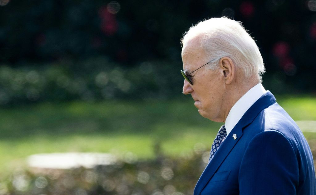 Former Obama Aides Warn That Biden Is ‘Frail,’ Age Is a ‘Very Real Issue’