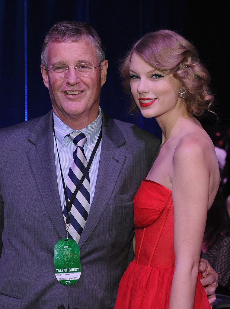 Swift Justice: Taylor Swift’s Dad Won’t Face Charges in Sydney Tussle