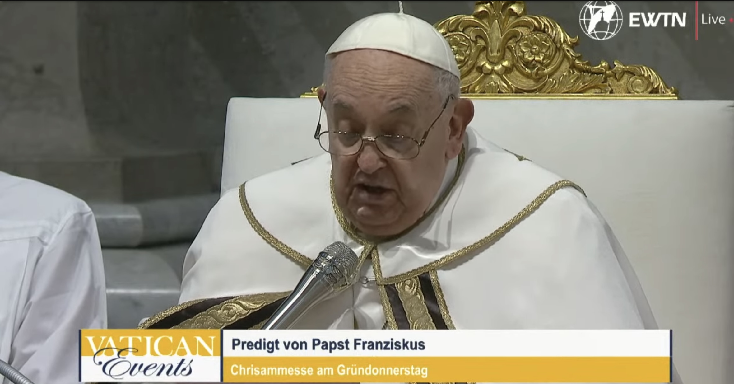 Pope Looks Strong at Holy Thursday Mass