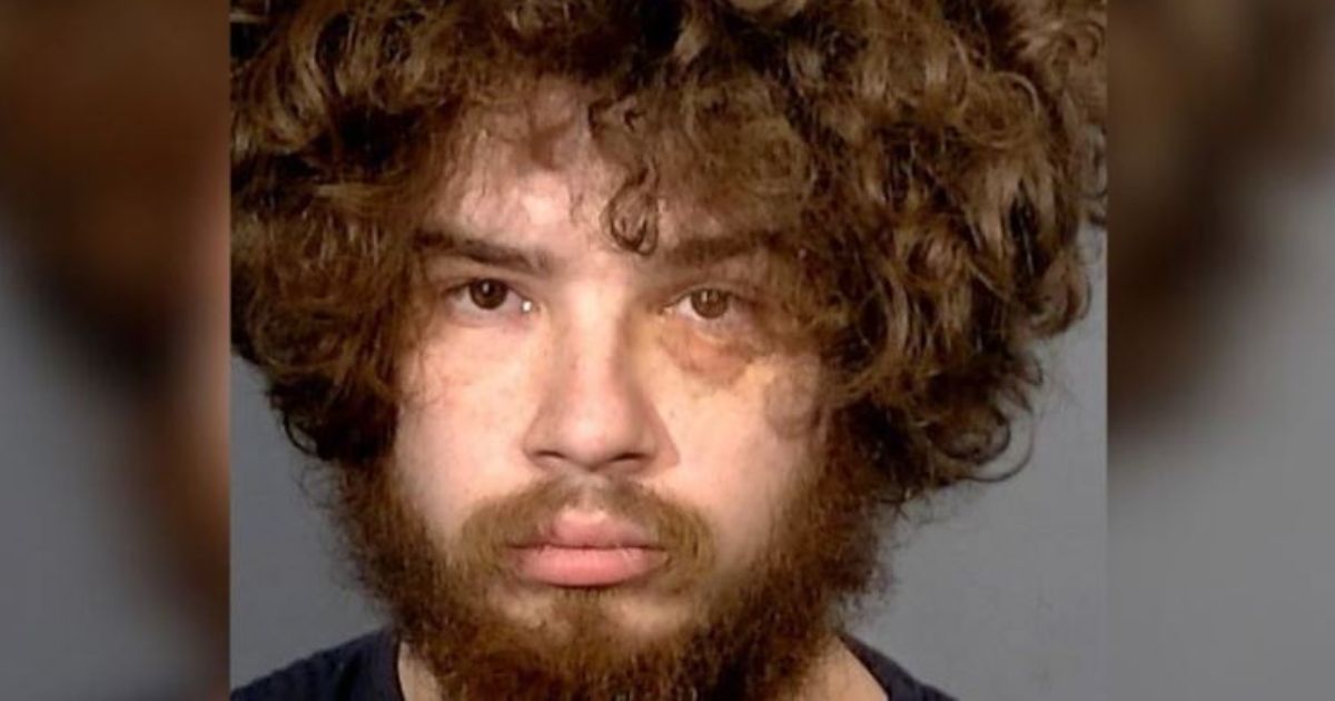 Cops See Woman in Car Mouth ‘Help Me,’ High-Speed Chase Ensues to Save Her Life