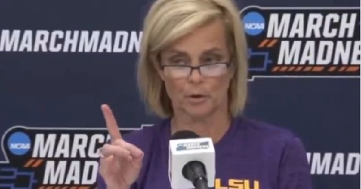 LSU Coach Calls Out Washington Post Reporter with a Big Threat