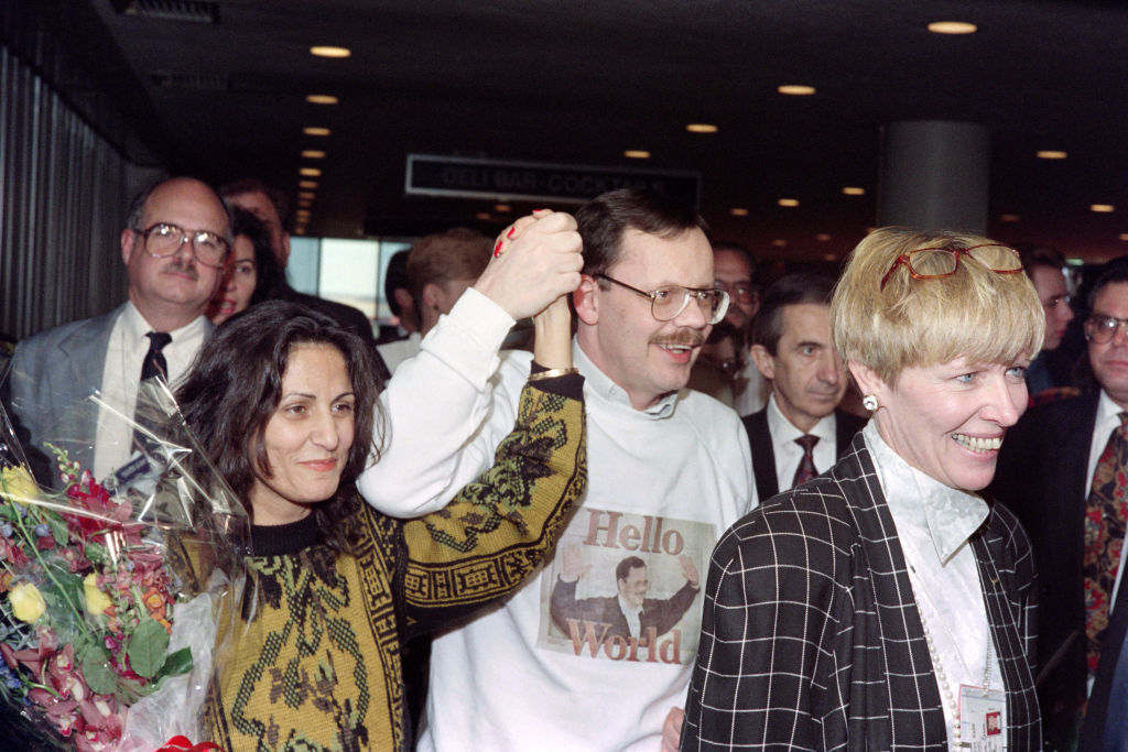 Former Hostage Terry Anderson Dies at 76