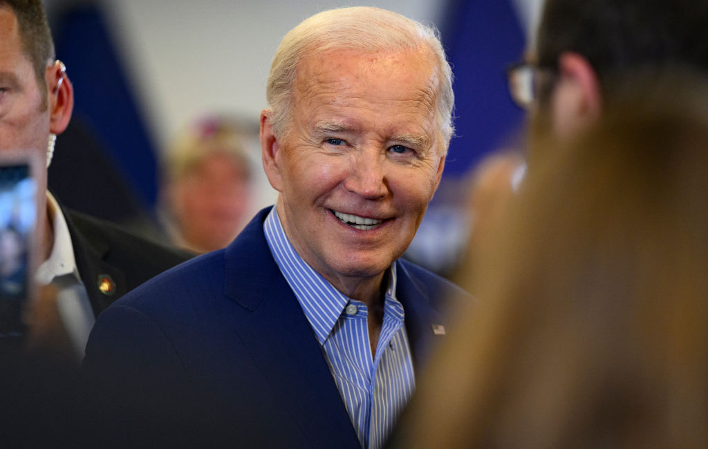 Biden Poised to Get Kennedy Family Nod