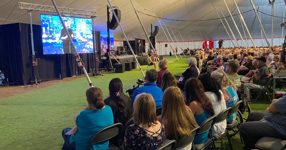 Evangelist Tells Arizona Crowd: Trump Can’t Save America, But He Can Give Church Time to Save It