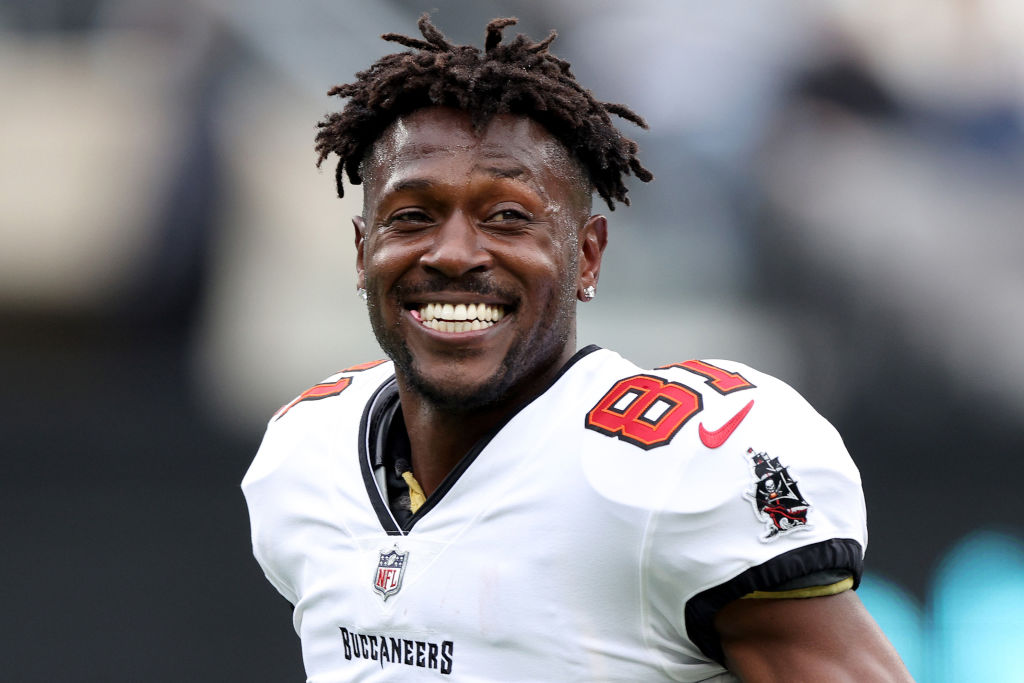 ‘I’m Broke’ – Infamous NFL Star Hits Rock Bottom, Files for Bankruptcy as Debt Reaches $3M