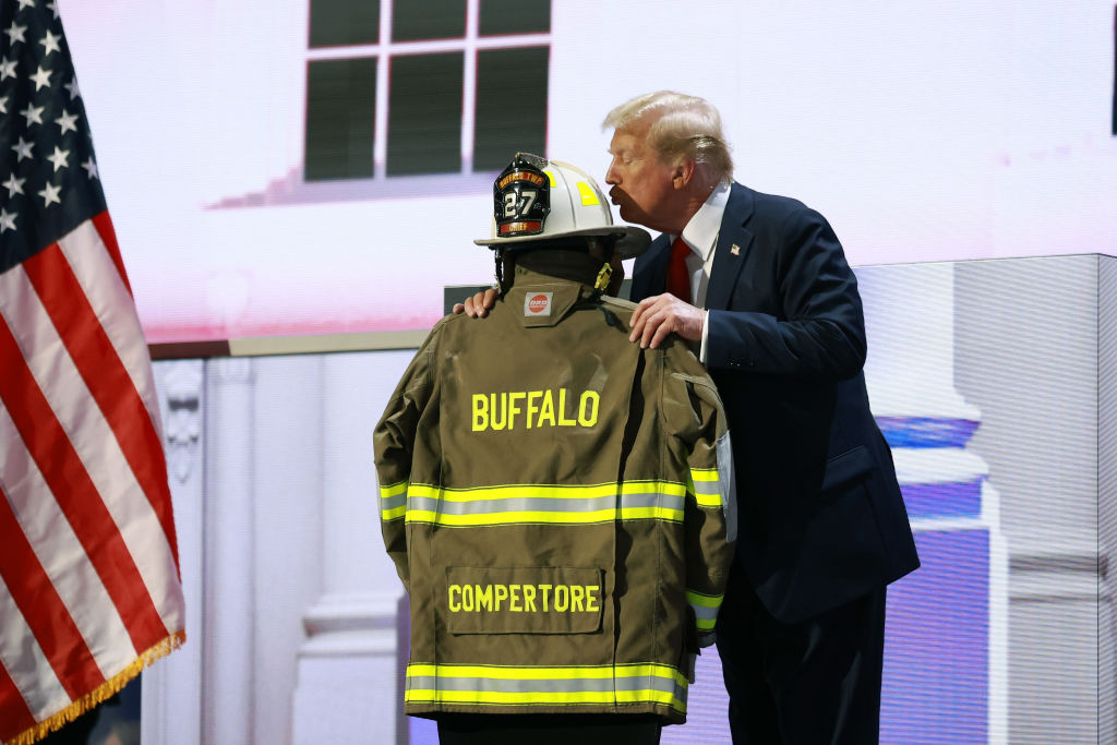 Video: Trump Pays Tribute to Firefighter Killed During Assassination Attempt