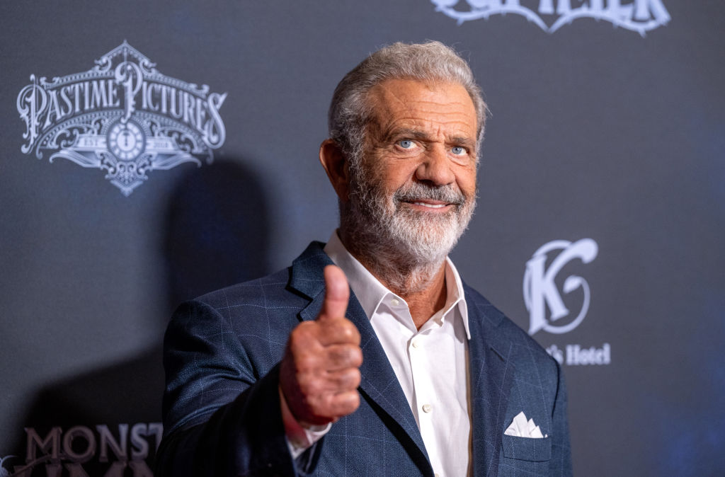 Actor Mel Gibson Endorses Trump, Says Harris Has ‘IQ of a Fence Post’