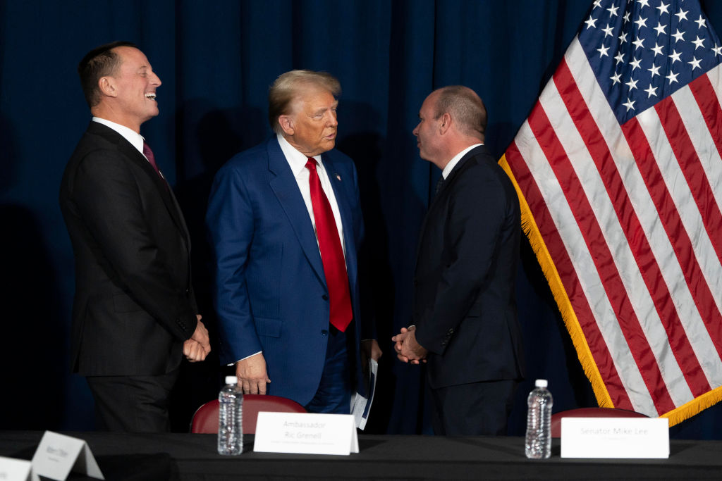 Trump Special Envoy Travels to Venezuela to Negotiate Deal on Deporting Tren de Aragua Gang