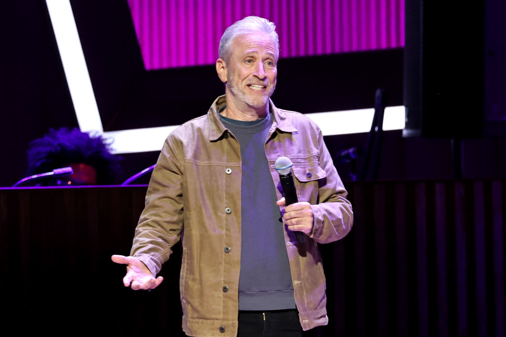 Jon Stewart Cuts Hand While Talking Pharmaceutical Subsidies: ‘I’ll Be Going to the Hospital Soon’