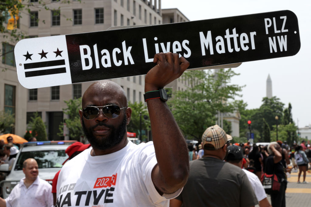 DC Mayor to Remove Black Lives Matter Mural in DC