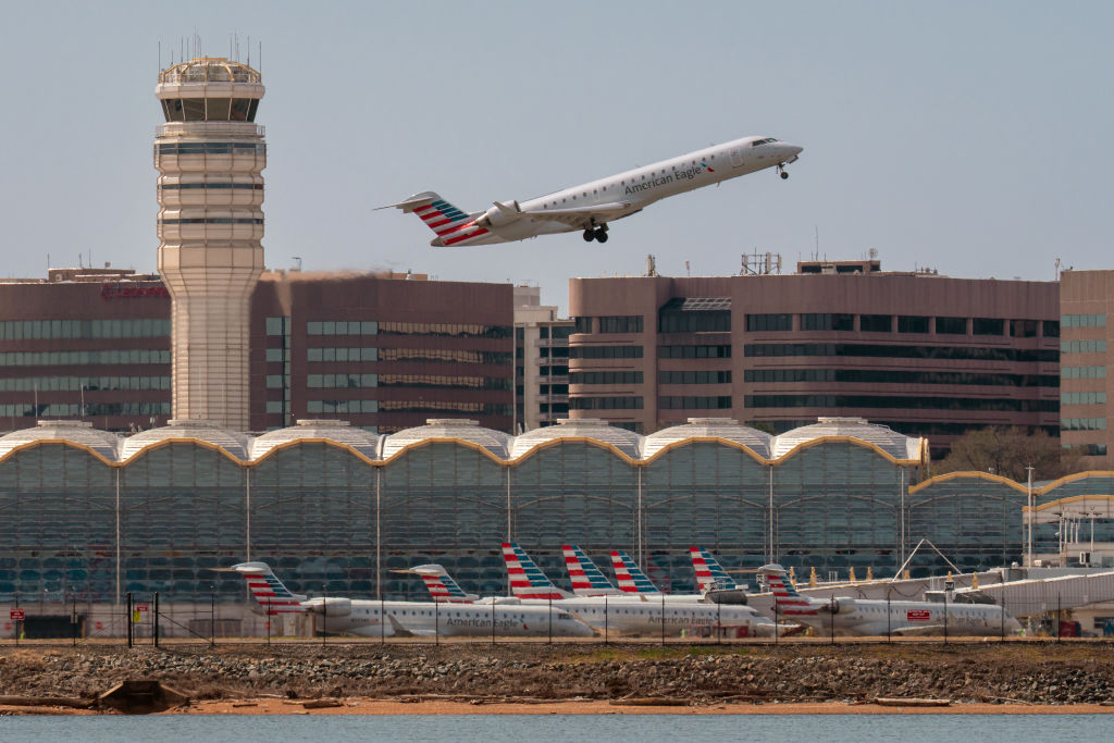Lawmakers Say Airplanes Bumped At National Airport