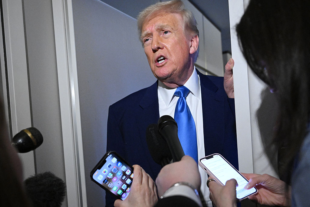 Trump Touts Tariffs Up Investment in US