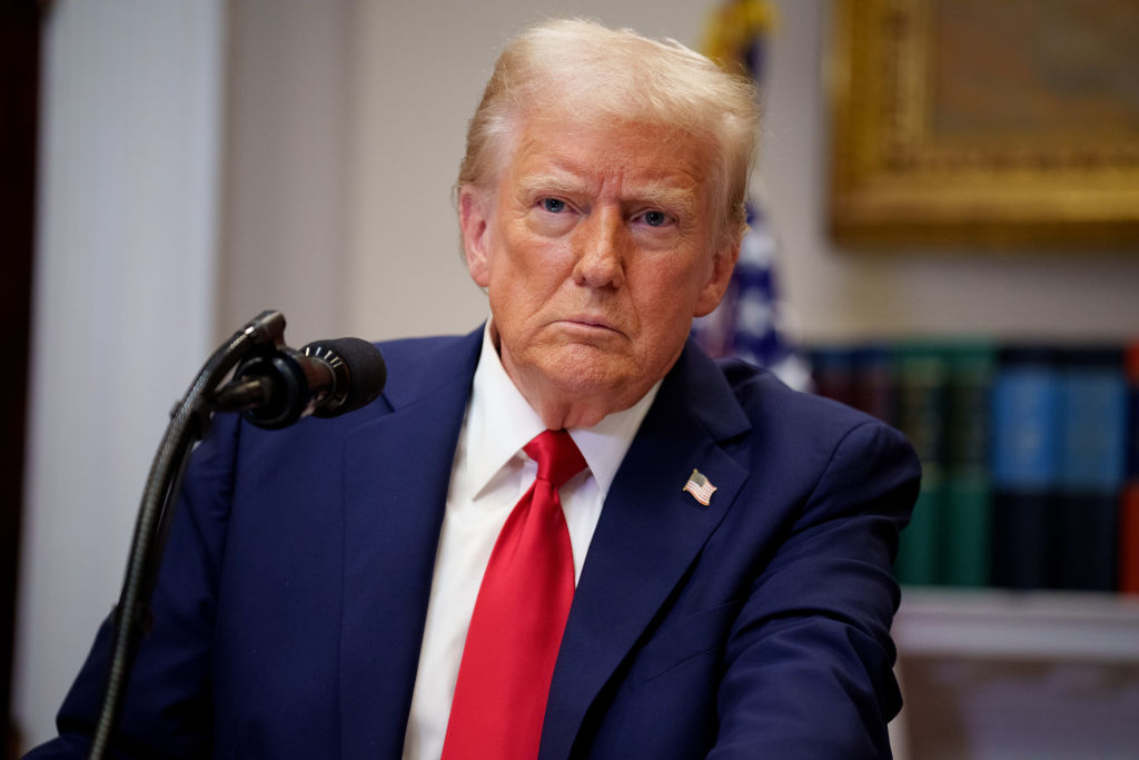 Trump to Seek Decision on Iran Within Two Weeks