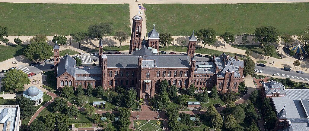 Smithsonian Makes Last-Ditch Effort To Keep Its Liberal Bureaucrats On Payroll