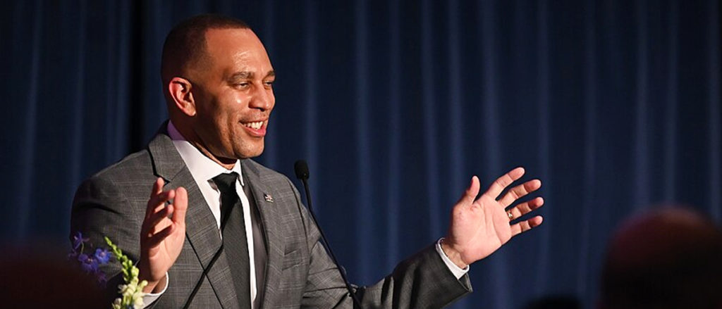 Hakeem Jeffries Brings All Your Favorite Democrats To New J6 Subcommittee