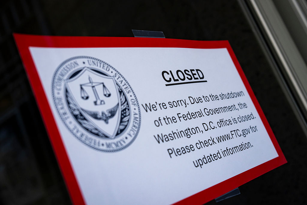 2 Dems, 1 Independent Vote for GOP Funding Measure
