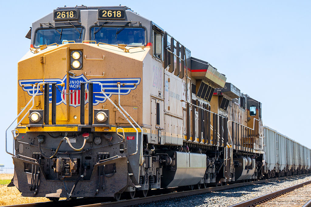 Rail Giants Advance $85B Bid to Build First Coast-to-Coast Network