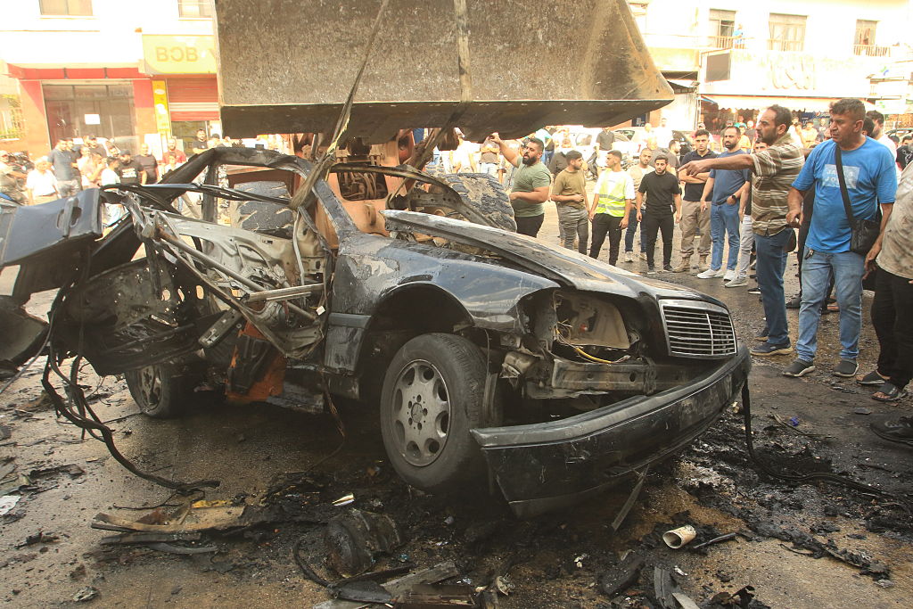 Israel Launches New Wave of Airstrikes in Southern Lebanon After Warning Residents to Evacuate