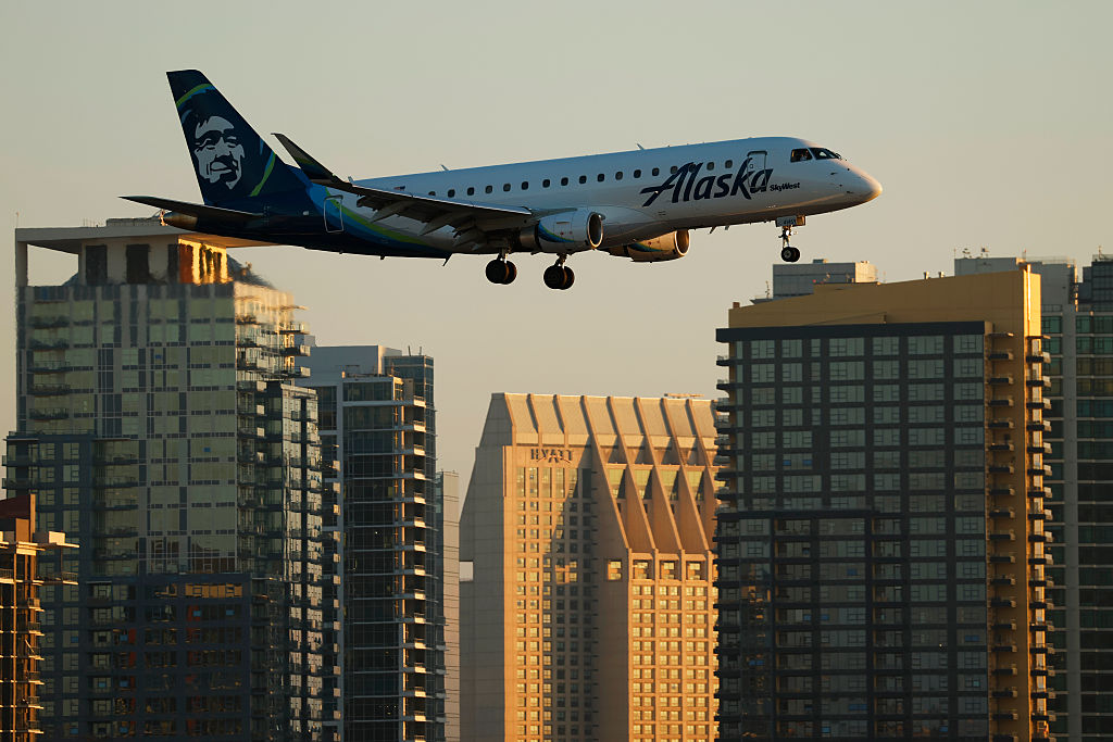 Former Alaska Pilot Faces Sentencing After Mid-Flight Engine Scare