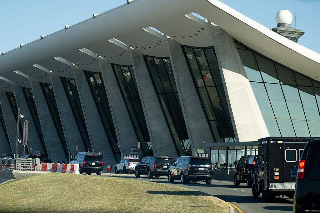 Trump Announces Plans to Turn Dulles Airportinto ‘Something Really Spectacular’