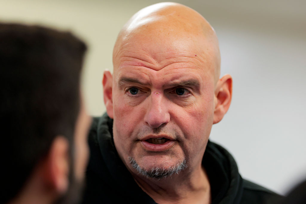 Fetterman Defends Erika Kirk After Podcaster Labels Her a ‘Grifter’