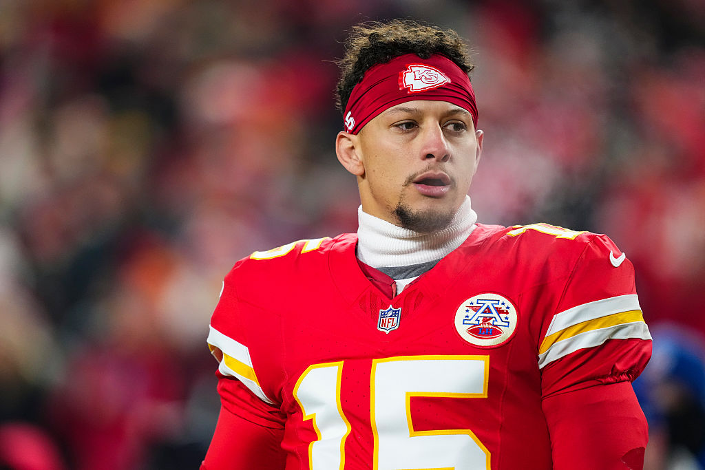 Patrick Mahomes’ Knee Injury Worse Than Originally Thought: ACL and LCL Torn
