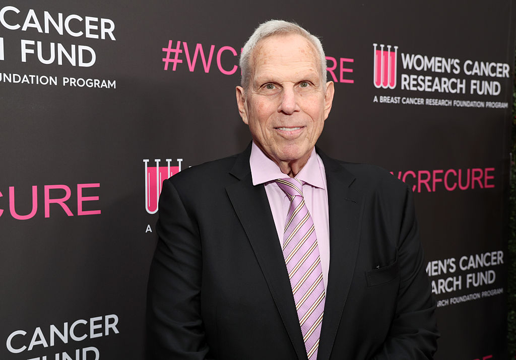 Epstein Emails Tie Giants Owner to Escort Talk