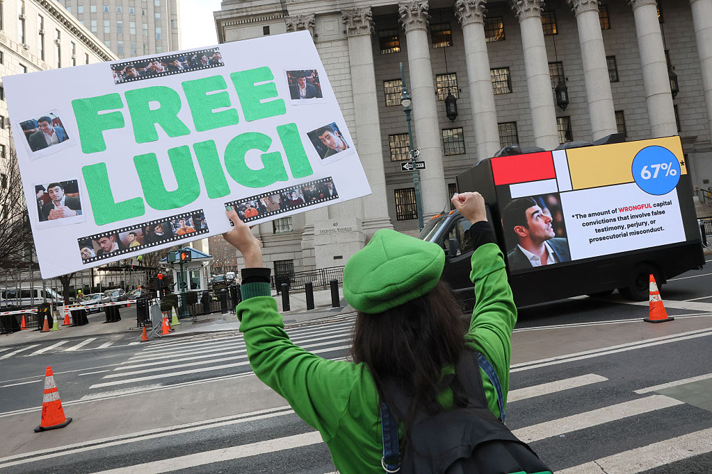 Pizza Cutter Plot: Man Tries to Break Luigi Mangione Out of Brooklyn Jail