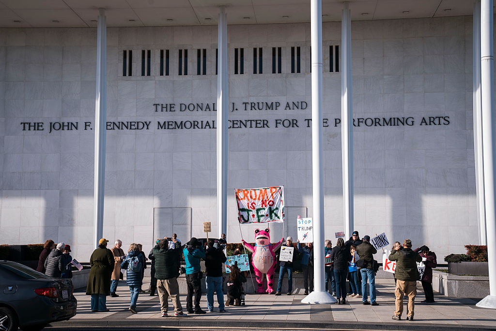 Trump Announces Trump Kennedy Center to Close For 2 Years to ‘Build New and Spectacular Entertainment Complex’