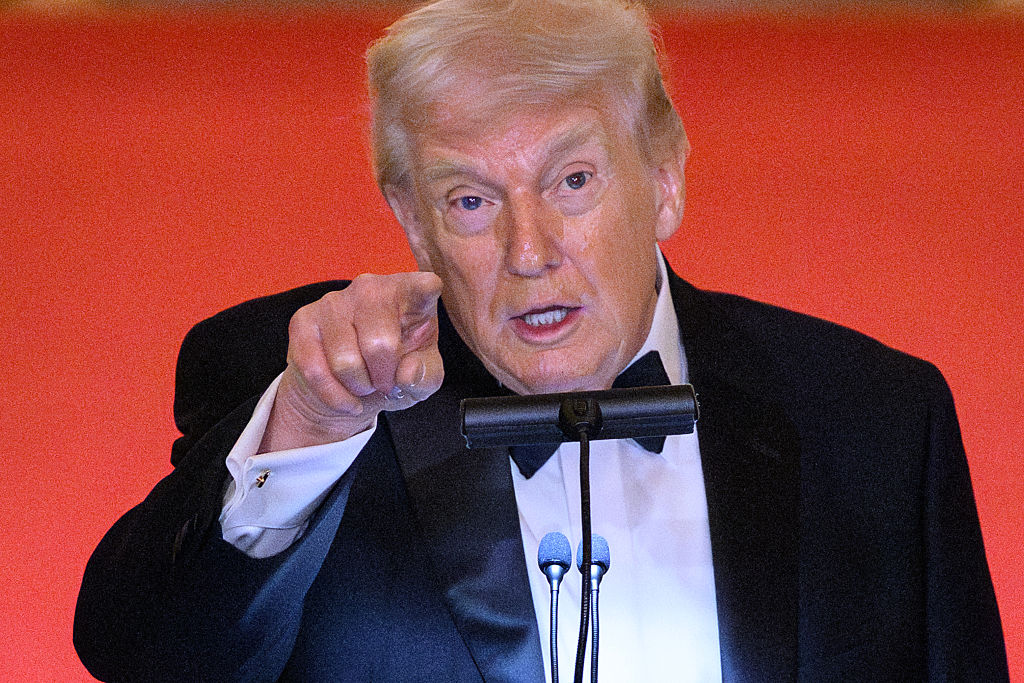 Trump Blasts Supreme Court on Tariff Ruling, Predicts Same for Birthright Citizenship
