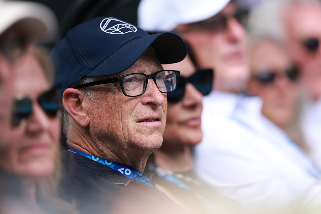 Billionaire Backlash Hits Gates’ Giving Pledge After Epstein Links Revealed