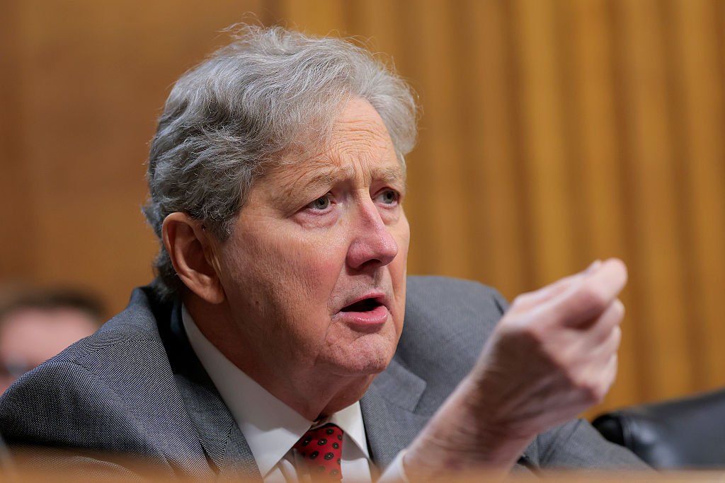 GOP Senator Apologies For US Bombing Iranian Elementary School