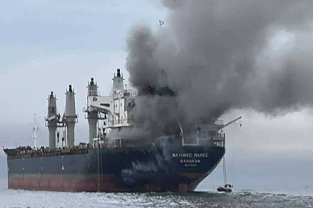 Trump Suggests Giving Responsibility of Strait of Hormuz to Those Who Rely On It