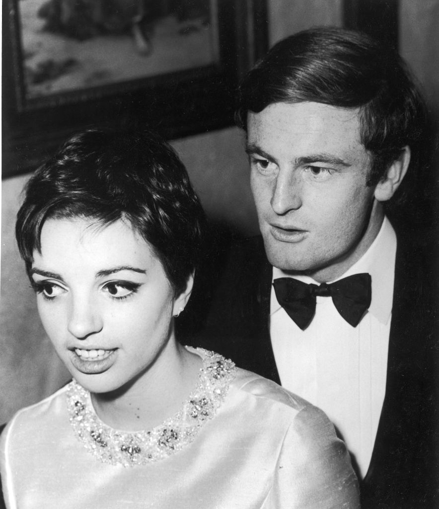 Liza Minnelli Recalls Moment She Discovered Husband With Another Man in New Memoir