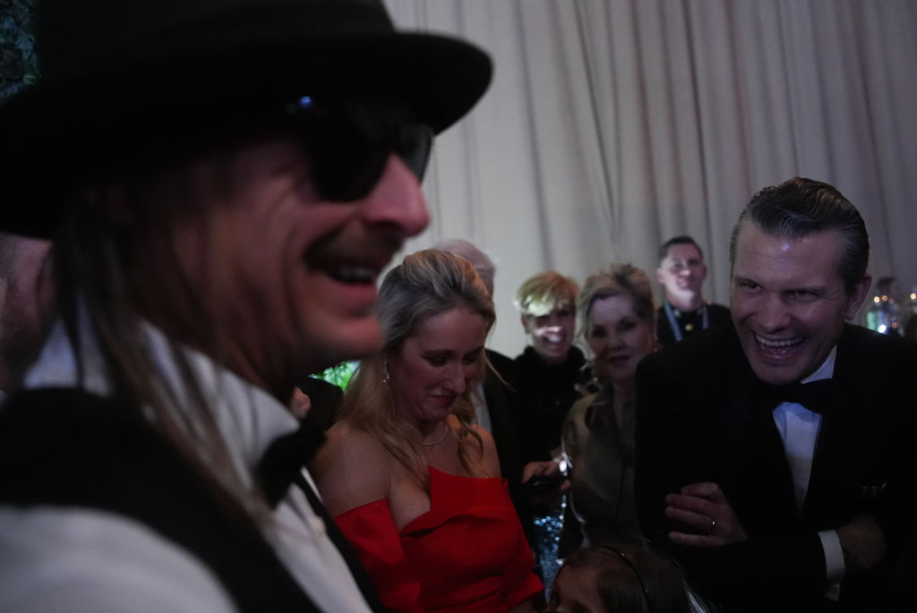 Hegseth Clears Kid Rock Fly-by Crews