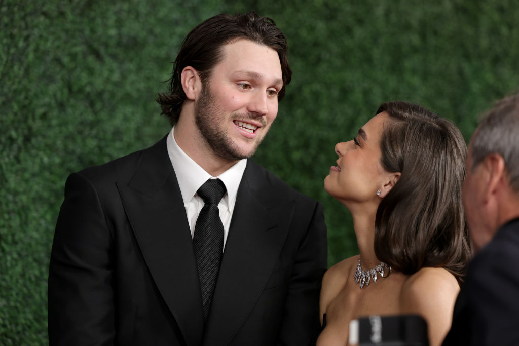 Steinfeld, Allen Welcome First Child