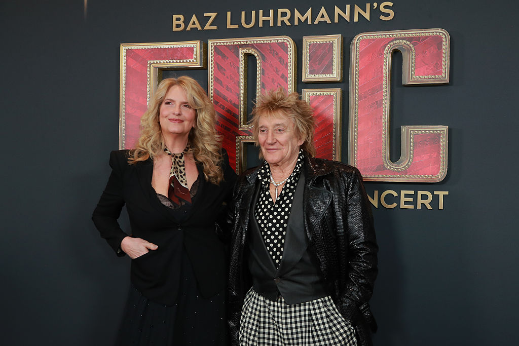 Rock Icon Pulls Vegas Performances at the Last Minute