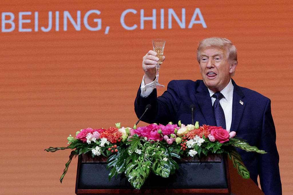 Trump Talks Chinese Railroad Workers, Chinese Restaurants in Toast
