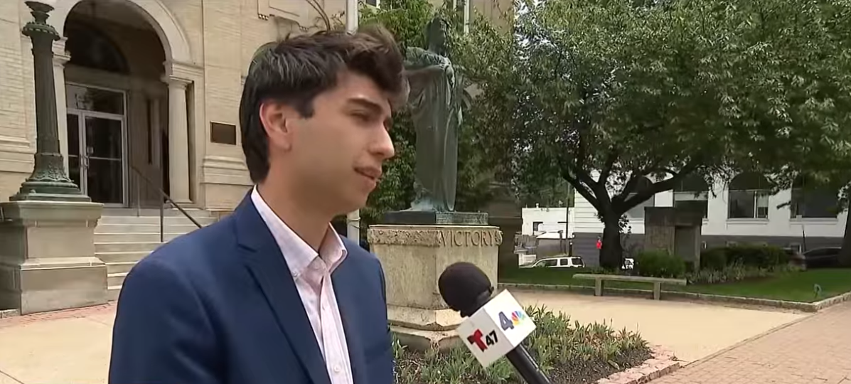 24-Year-Old Ousts Mayor After Massive Factory Fire Fallout